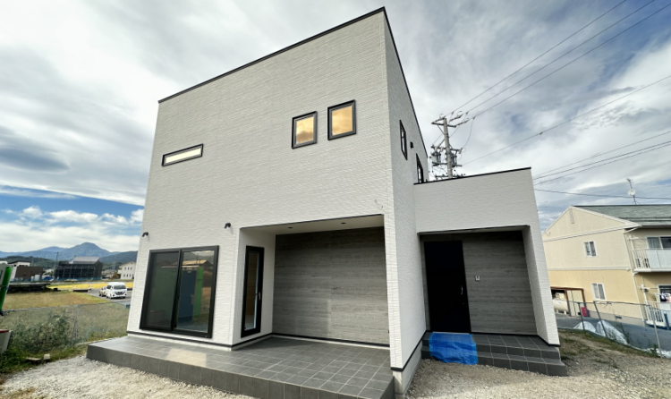 玄関のドアの色はどうするべき？失敗しないためには？