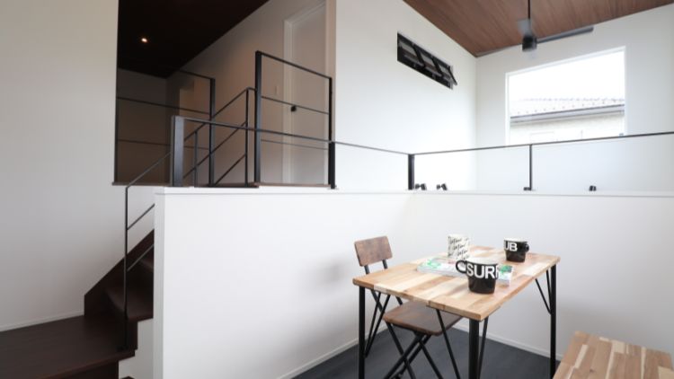 注文住宅に書斎を作ってみませんか？メリットを紹介します！