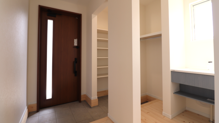 注文住宅でお悩みの方！玄関の間取りについて紹介します！