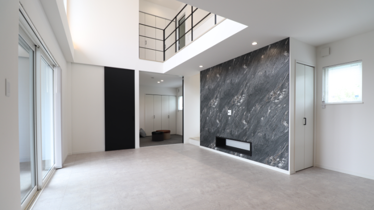 注文住宅に吹き抜けを作るメリットと向いている家についてご紹介します！