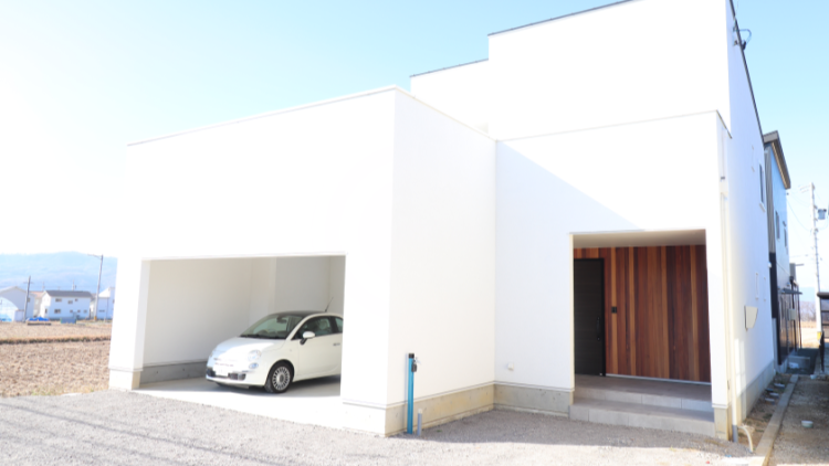 注文住宅を検討中の方へ！ビルトインガレージの特徴を紹介！